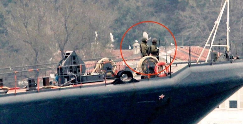 Ρωσικό πολεμικό με άνδρες των ειδικών δυνάμεων «Spetsnaz» περνά τον Βόσπορο! (εικόνες)